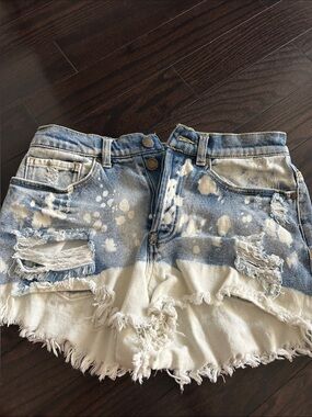 VENUS Distressed Blue Denim Shorts with Branded Metal Buttons